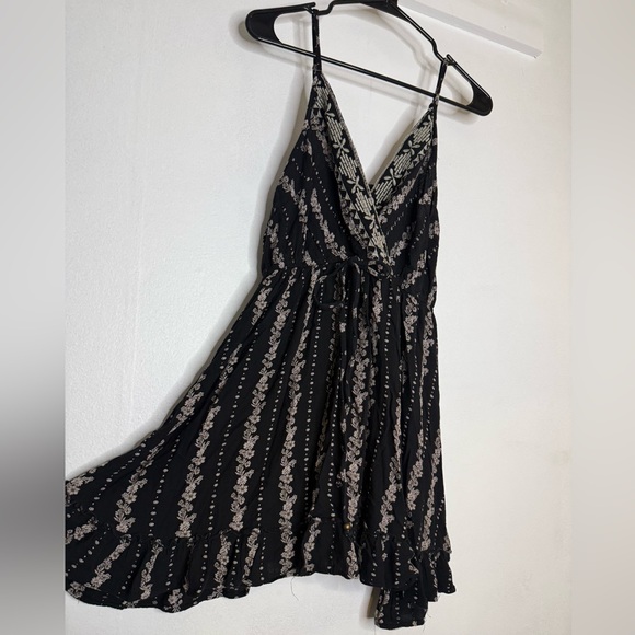 Black and Cream Floral Dress/ Tunic - Picture 1 of 4